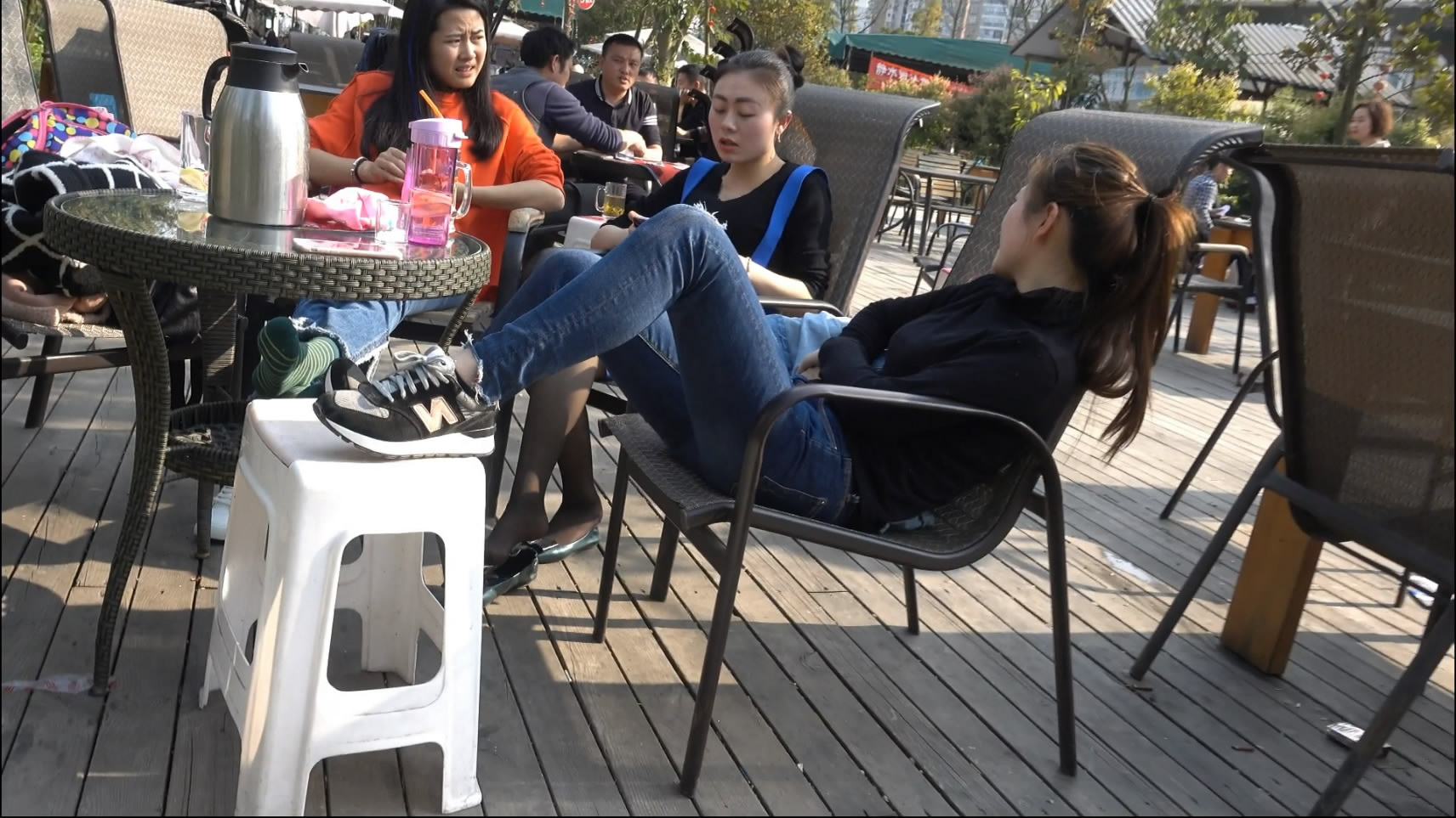 A group of girls who wear nylon feet